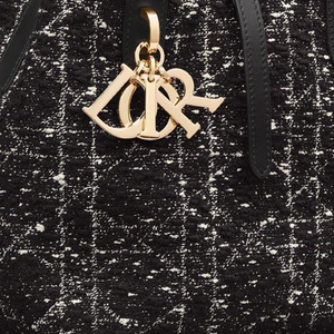 Dior Toujours Bag | حقيبة ديور توجور تويد (أبيض وأسود) 👜✨.