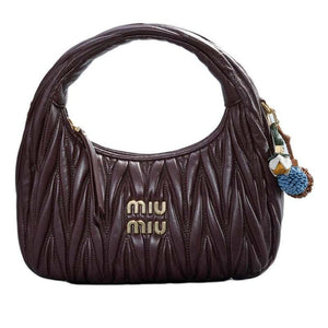 MIU MIU   ميو ميو حقيبة هوبو واندر بتصميم مبطن جلد نابا.