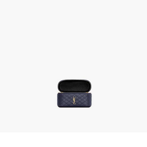 SAINT LAURENT Blue حقيبة مستحضرات تجميل جلد ماعز فاخرة ومبطنة | أصلي.