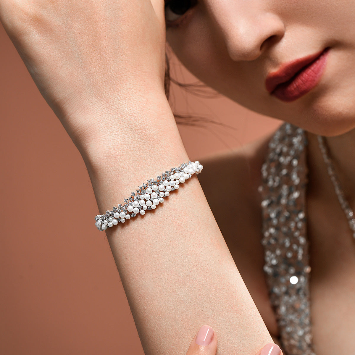 apm monaco LES PERLES Series Thickened Pearl Adjustable Bracelet for Women