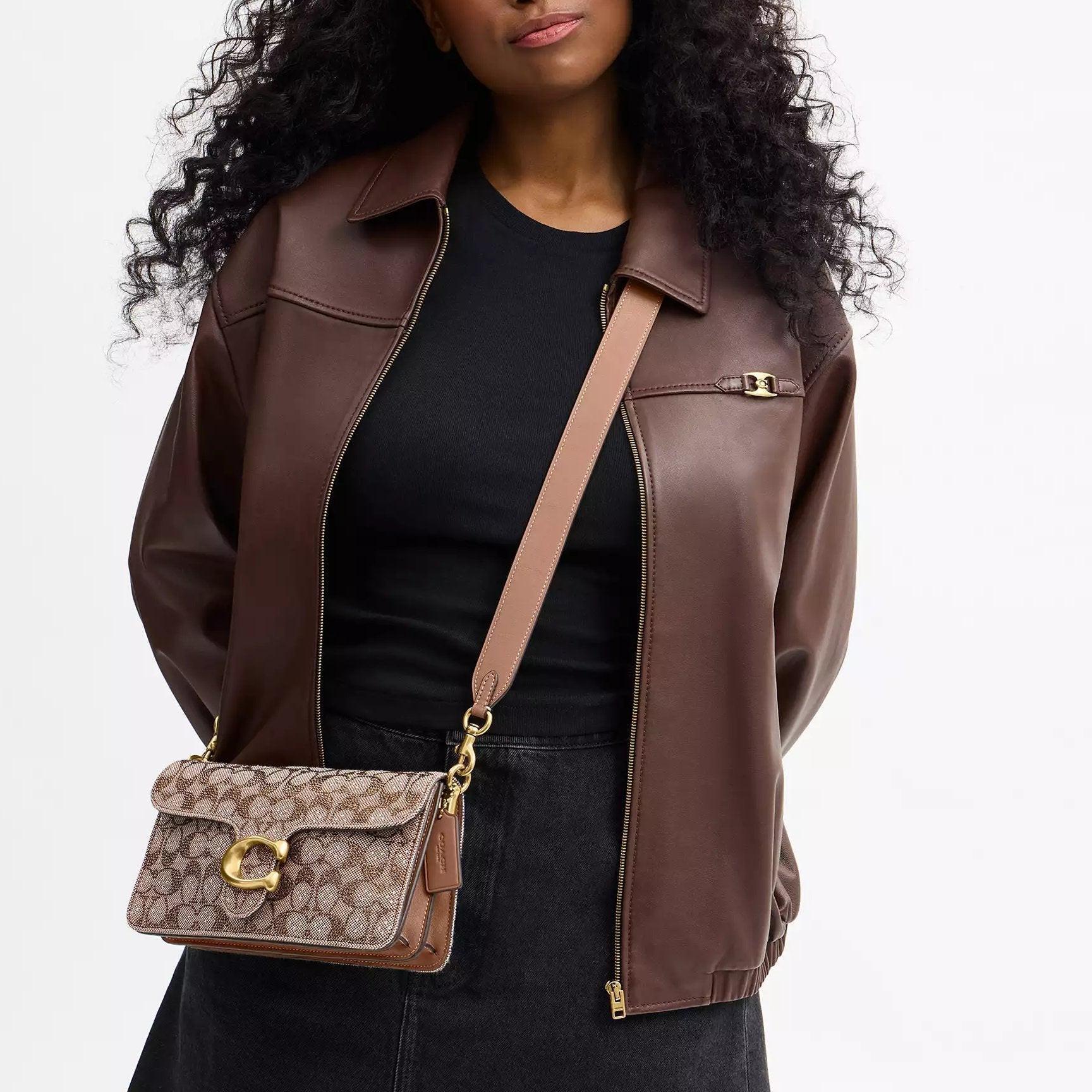 Coach Tabby 26 |👜✨ حقيبة كاجوال فاخرة مع تفاصيل الكريستال والنابا.