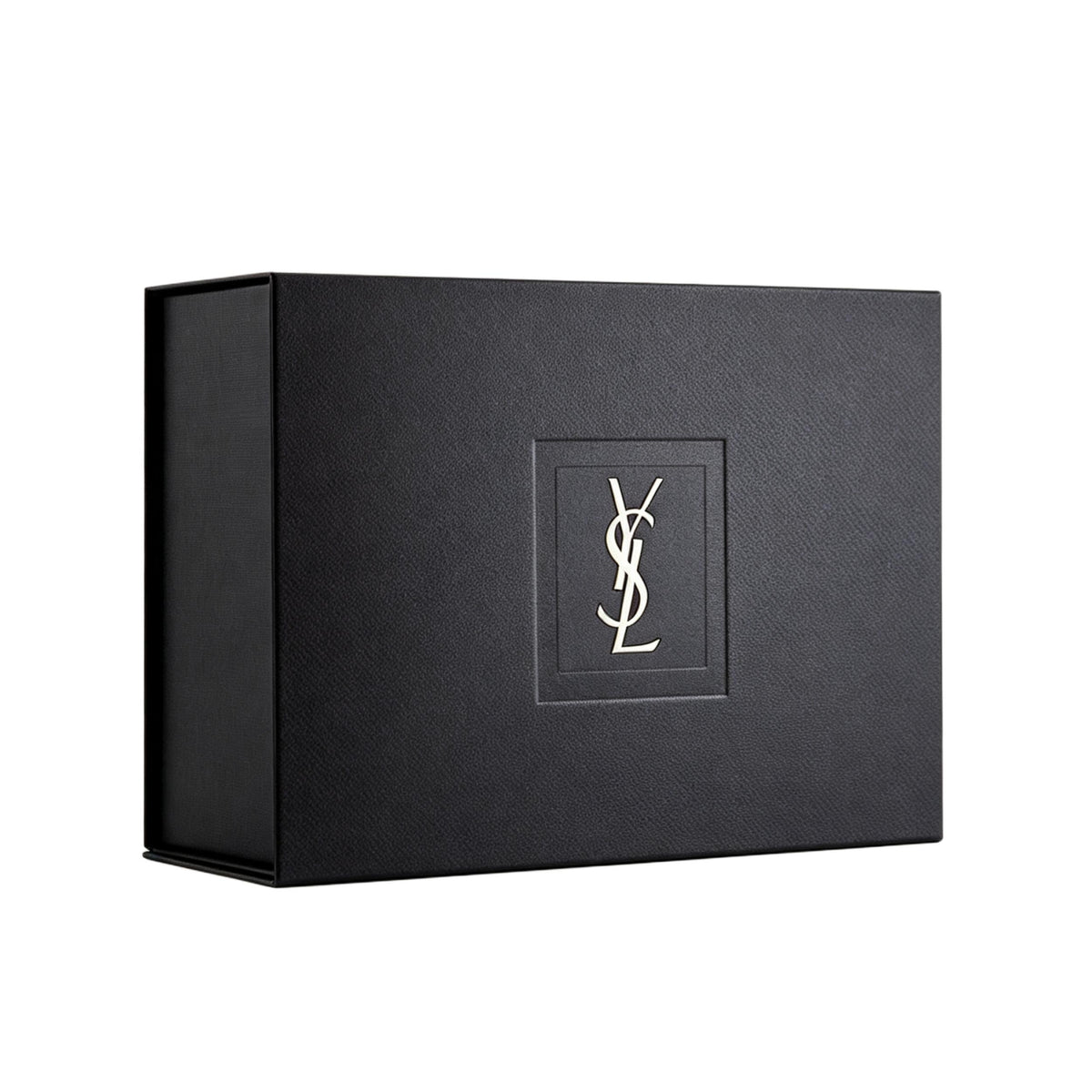 علبة روج فضية بشعار YSL، صورة توضيحية لأحمر الشفاه
