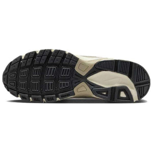 Nike Initiator White/Brown Running Shoes.