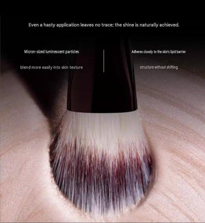 Hourglass Unreal Liquid Highlighter