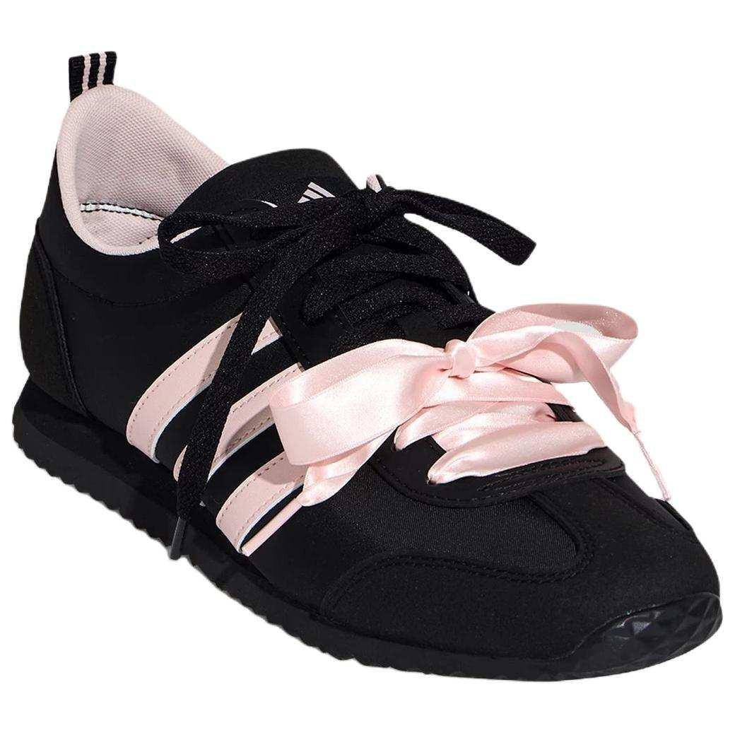 حذاء Sneakers أسود بفيونكة Pink ستان أنيقة.