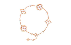 سوار Rose Gold بتصميم Blossom مرصع بالصدف الأبيض.