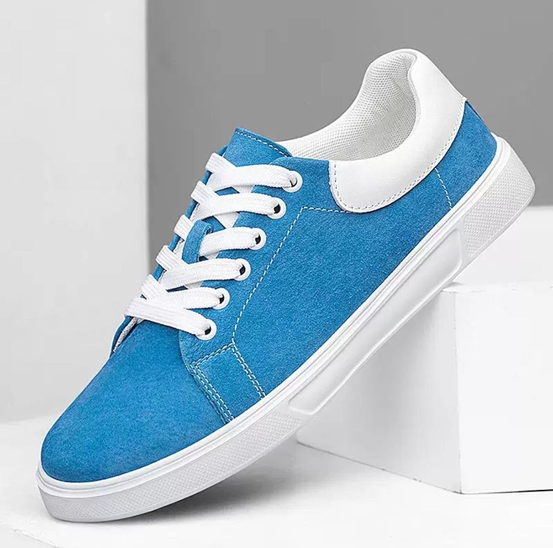 حذاء Sneakers كاجوال مريح بزيادة طول خفية 6 سم