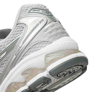 ASICS GEL-KAYANO 14 أسكس، رمادي فاتح.