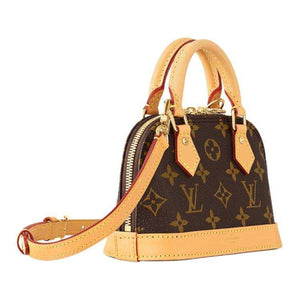 حقيبة Louis Vuitton Alma Nano بنقشة Monogram الأيقونية.