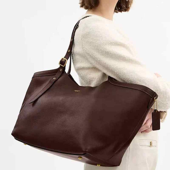 Coach Gramercy Tote 35 – شوكولاتة داكنة حقيبة يد جراميرسي جلد