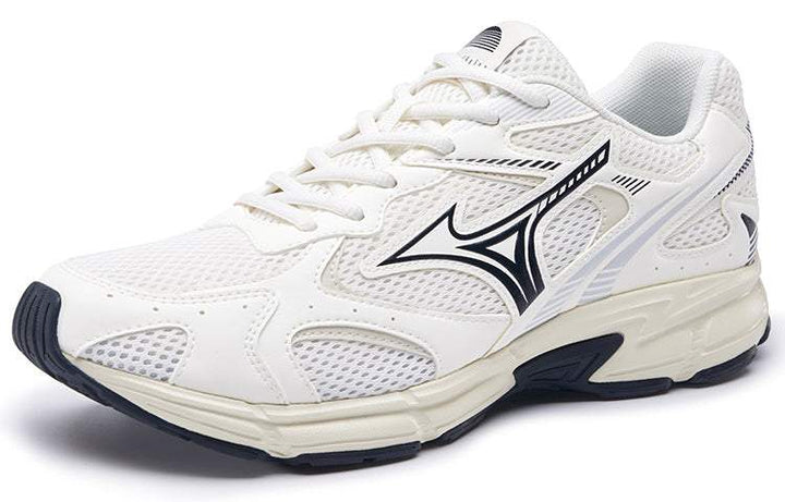 حذاء Mizuno Speed 2K أبيض بتصميم شبكي مريح ونعل مطاطي متين للمشي والجري الخفيف