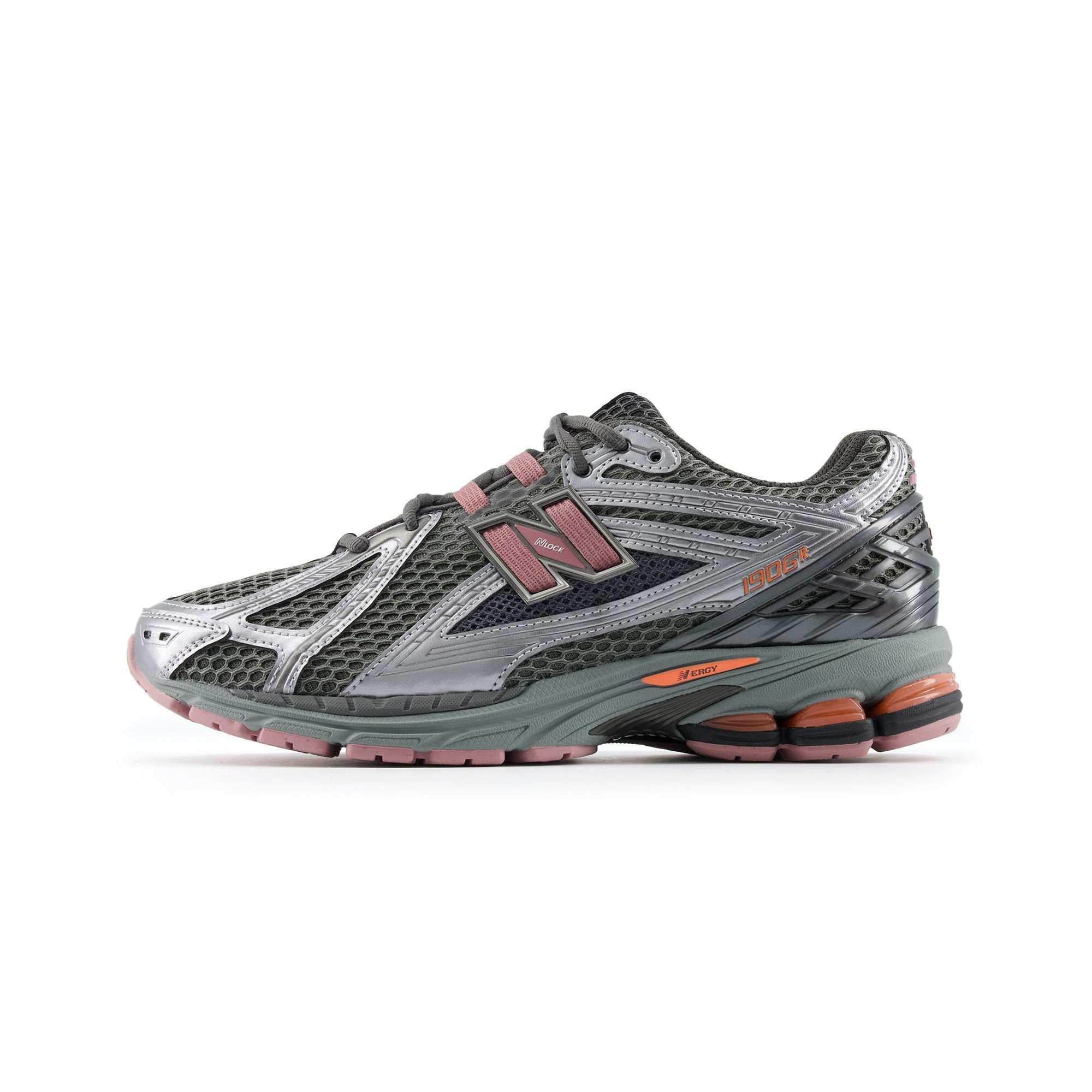 New Balance U1906 Dark Grey.