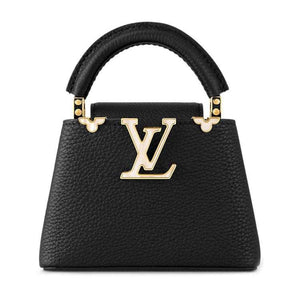 LOUIS VUITTON Capucines Black.