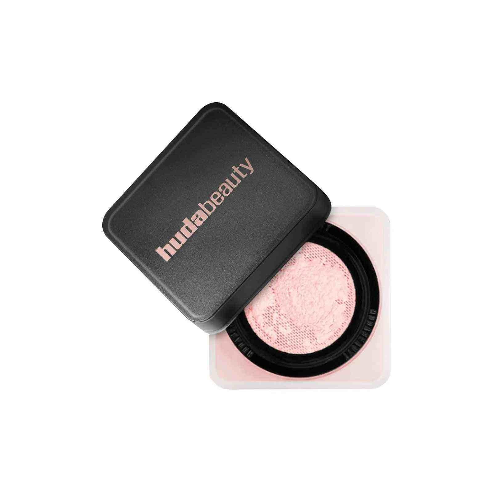 Huda Beauty Easy Bake Loose Powder.
