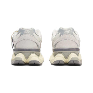 New Balance 9060 Gray.