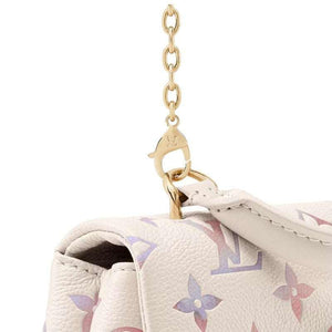 حقيبة Louis Vuitton Monogram بألوان باستيل متدرجة.