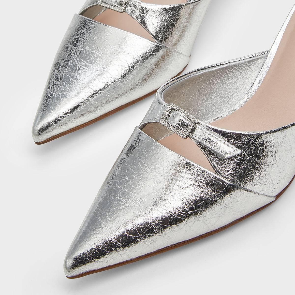 حذاء Mules نسائي فضي لامع بكعب صغير CHARLES & KEITH.