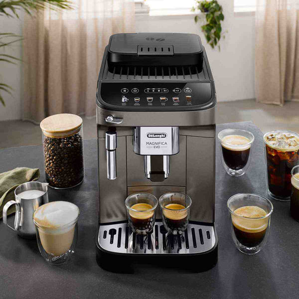ديلونجي De'Longhi Magnifica Evo coffee machine with touch control and steam nozzle on a countertop.