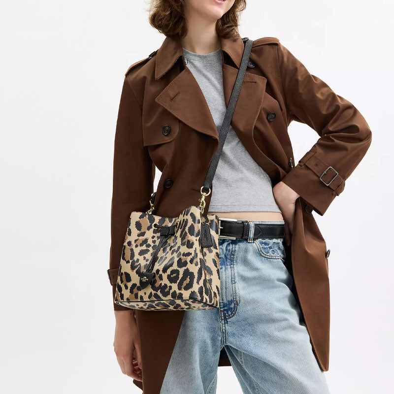 COACH Rowan 21 Detachable Shoulder Strap, Exquisite Lychee Pattern Leather Coated Canvas Bucket Bag Crossbody Single Shoulder Handbag Small Women's Leopard Print Multicolor
