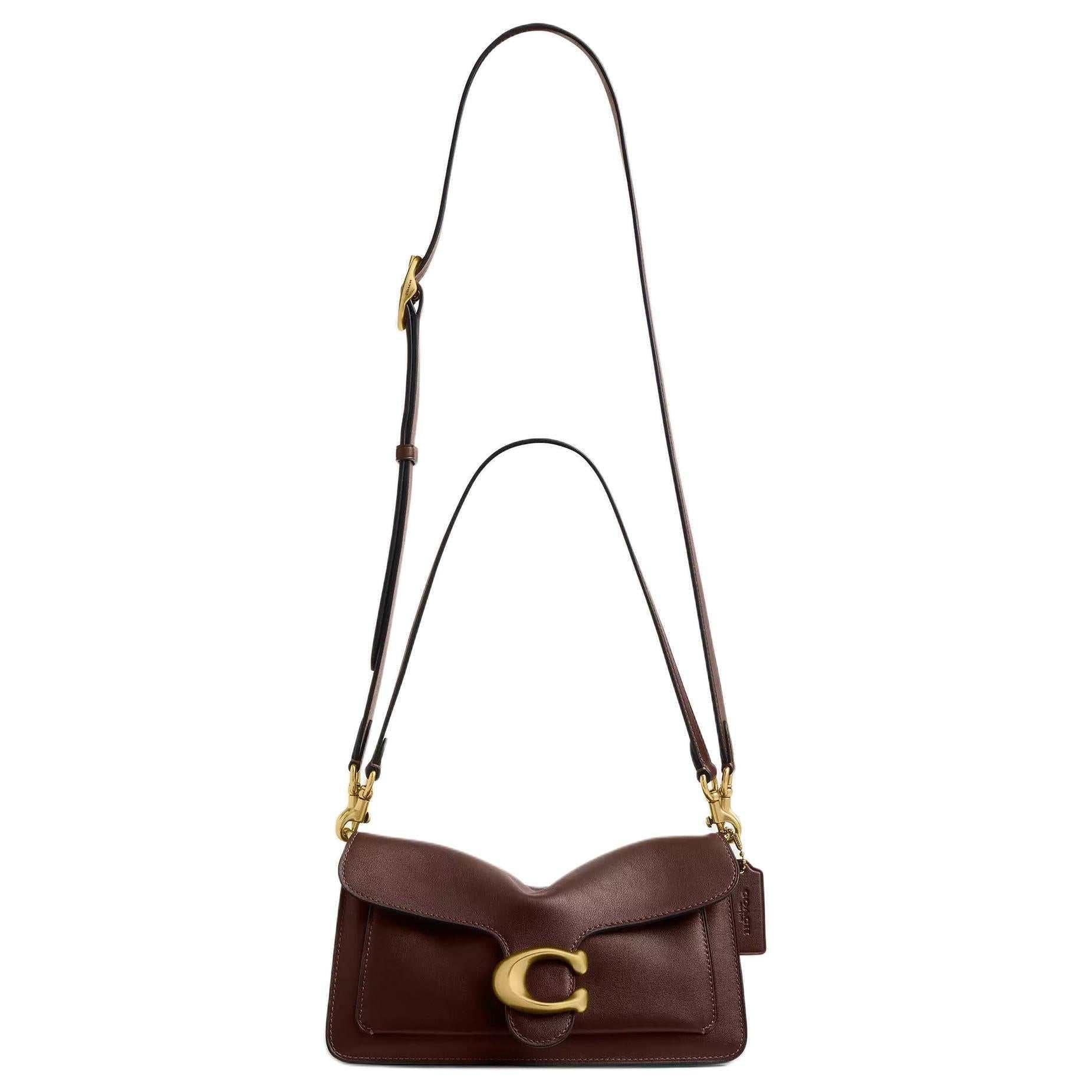 أناقة كلاسيكية بلون الـ Dark Cherry الغني.. حقيبة Coach Tabby 26 الفاخرة ✨.