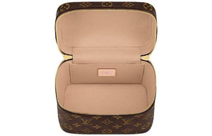 LOUIS VUITTON Nice LV.