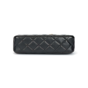 CHANEL 25A Cannabis Shoulder Bag Black.