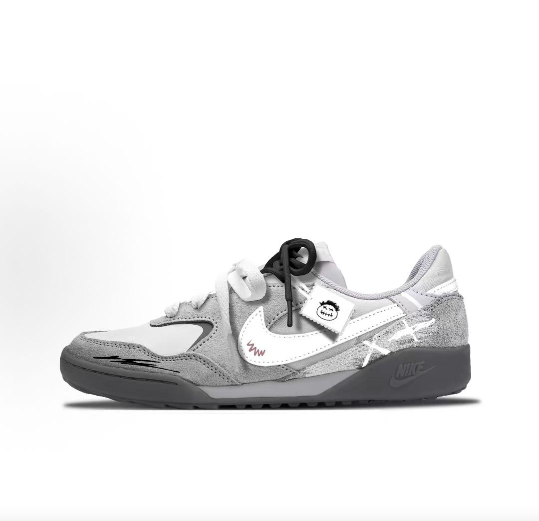 حذاء Nike رياضي رمادي بتصميم عصري مريح