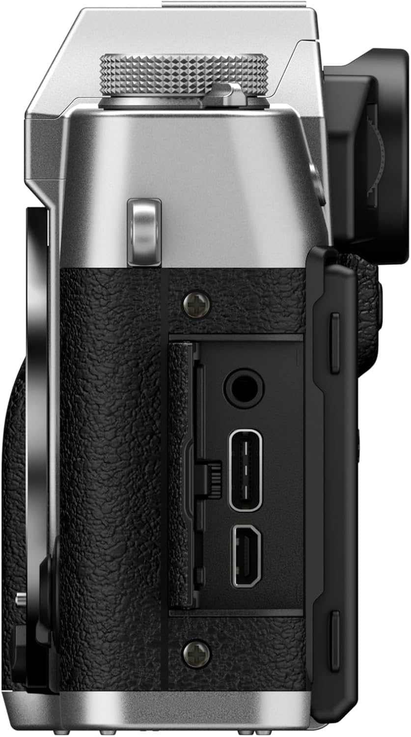 Fujifilm كاميرا رقمية X-T30 III / 13-33 ملم من فوجي فيلم لون فضي.