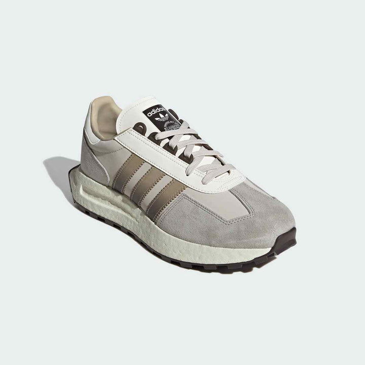 adidas Clover classic sports shoe with elegant stripes, ideal for daily wear and long walks.