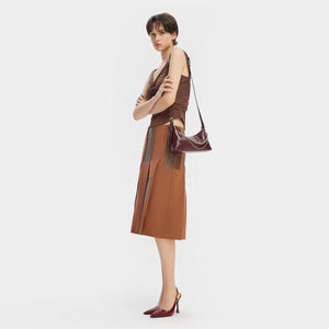 CHARLES & KEITH حذاء كعب عالي Slingback نسائي لامع بمقدمة مدببة.