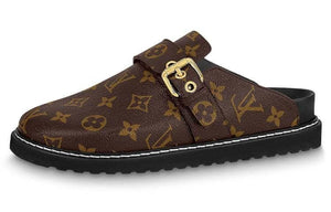 حذاء Mules من Louis Vuitton بنقشة Monogram بنية.