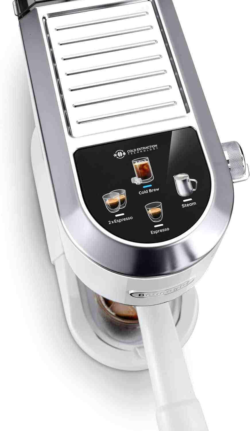ماكينة DeLonghi لتحضير Espresso و Cold Brew بتصميم أنيق.