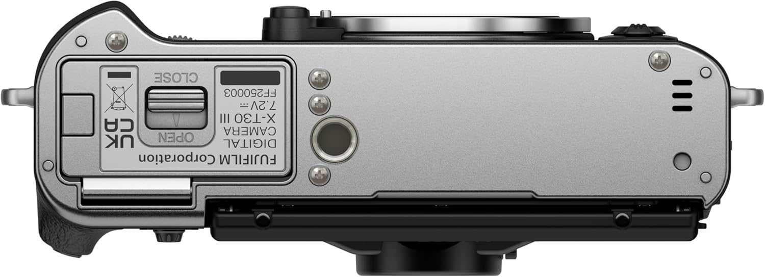 Fujifilm كاميرا رقمية X-T30 III / 13-33 ملم من فوجي فيلم لون فضي.