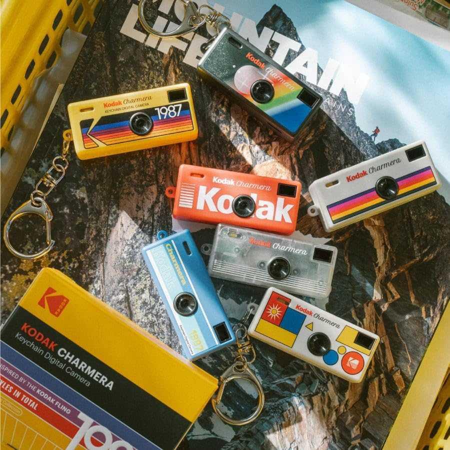 Kodak Charmera Blind Box| كاميرا كوداك الترند الأصلية مع سلسلة مفاتيح.