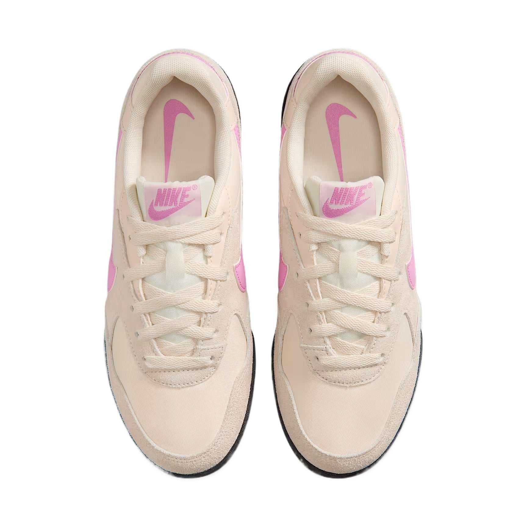حذاء Nike Sneakers نسائي لون بيج وتفاصيل Pink.