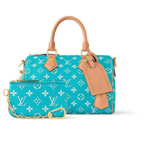 حقيبة Speedy 25 باللون الفيروزي ونقش Monogram الأنيق.