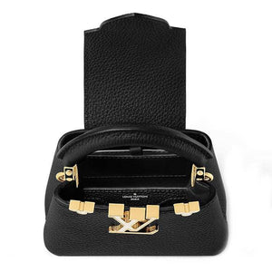 LOUIS VUITTON Capucines Black.