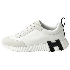 حذاء Sneakers أبيض كاجوال بنعل مريح وشعار H.