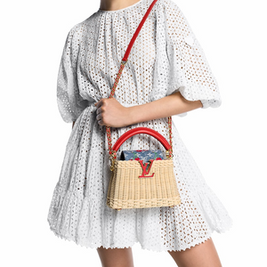 حقيبة Louis Vuitton x Murakami من القش و Denim Cherry أحمر.