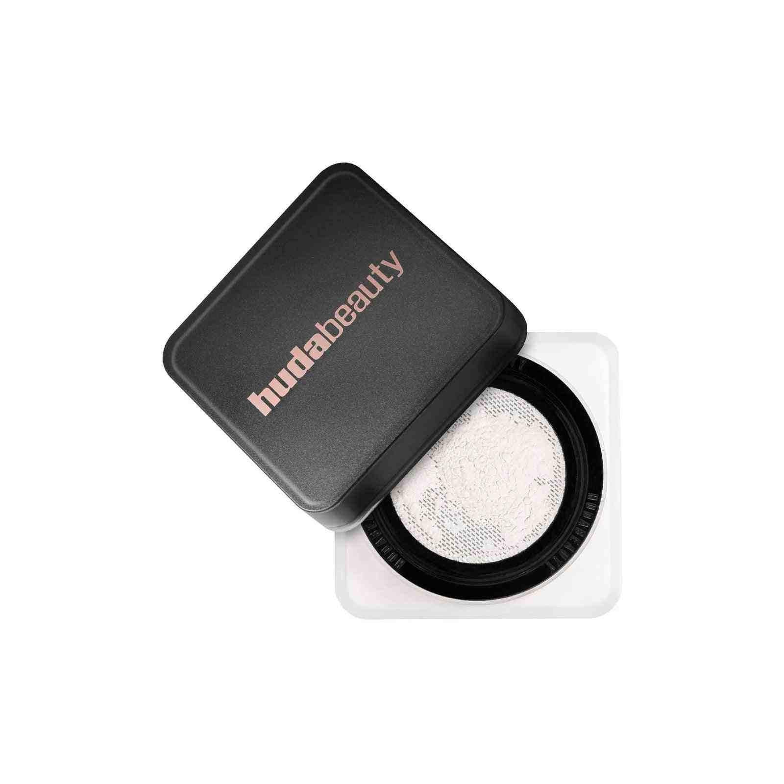 Huda Beauty Easy Bake Loose Powder.