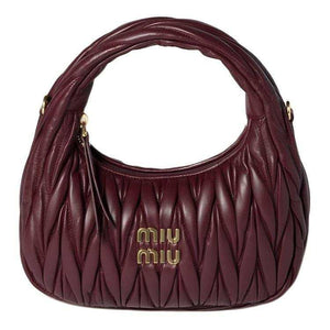 MIU MIU Wander  ميو ميو حقيبة هوبو واندر بتصميم مبطن جلد نابا.