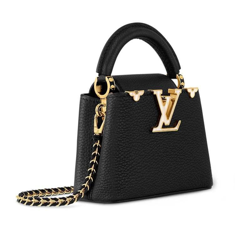 LOUIS VUITTON Capucines Black.