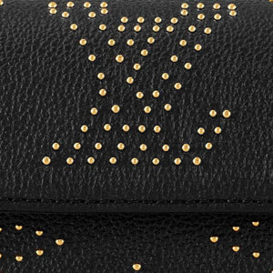 LOUIS VUITTON Black.