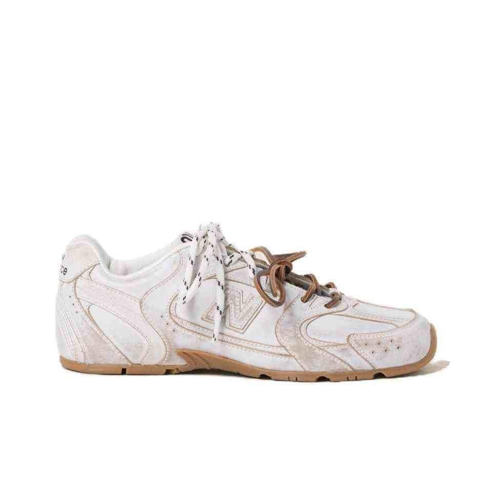 سنيكرز 530 أسفل الكاحل جلد نيو بالانس × ميو ميو New Balance X Miu Miu.