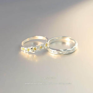 طقم خواتم كابلز بتصاميم زهور عصرية بلمسة من الـ Silver 925.