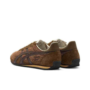حذاء Onitsuka Tiger Mexico 66 بتصميم بني فاخر.