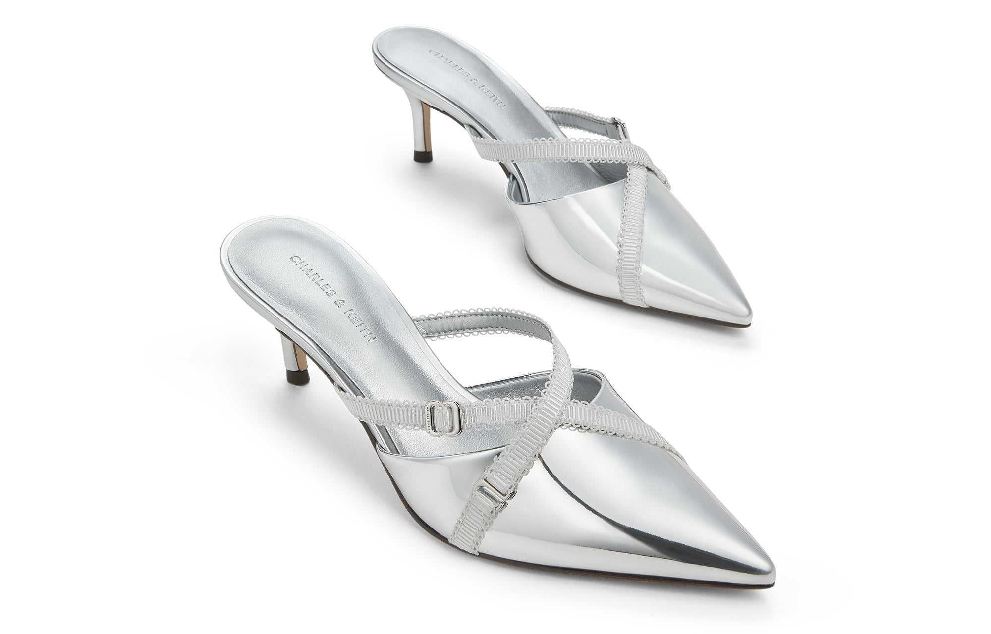 حذاء Mule نسائي مدبب بكعب قصير وأشرطة متقاطعة CHARLES & KEITH.