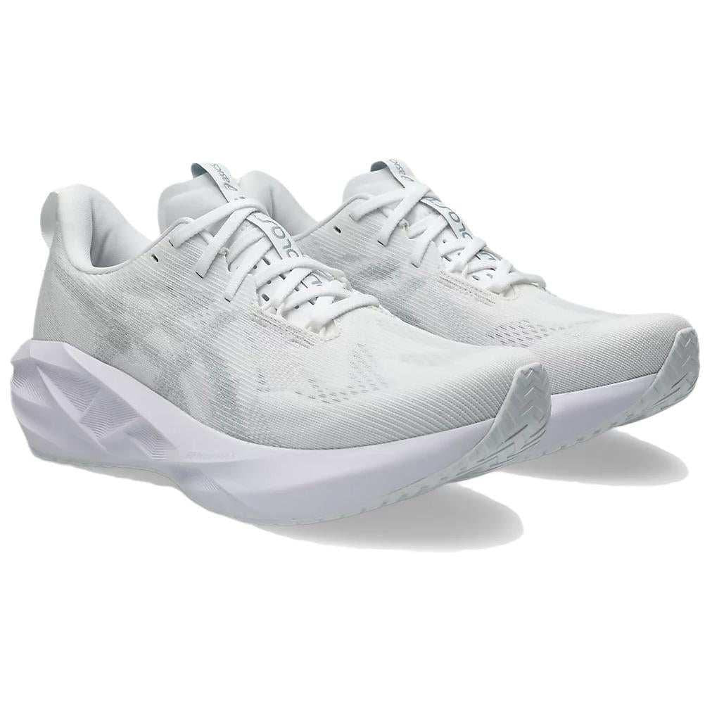 ASICS NOVABLAST 5  Men's White.