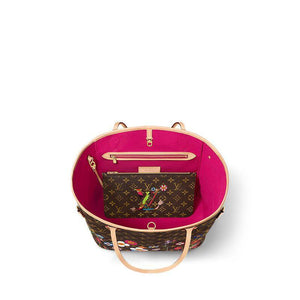 حقيبة Neverfull بنقشة Monogram وأزهار Murakami الملونة.
