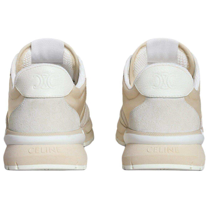 حذاء CELINE Runner جلد عجل بيج كريمي بتصميم أنيق شبك تنفسي وشعار تريومف نعل مطاطي مبطن.